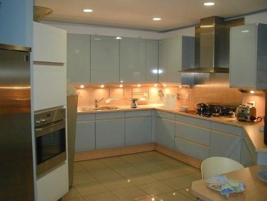 7 sai lầm trong thiết kế nhà bếp dễ bị bỏ qua 3 Sai lầm trong thiết kế nhà bếp 2.3: Thiết kế ánh sáng ở khu vực bếp nấu